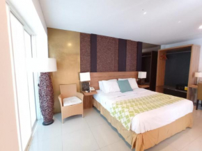 Nueve Springleaf Villa